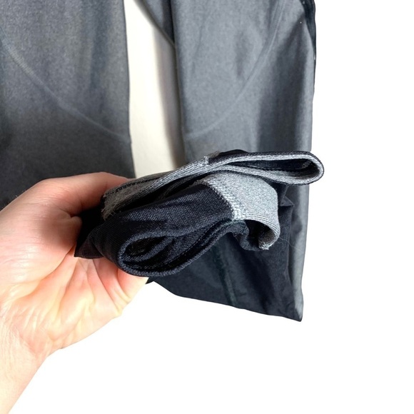 Under Armour HeatGear Gray Grey and white Mesh Mid-Rise Leggings Size Small - Picture 8 of 17